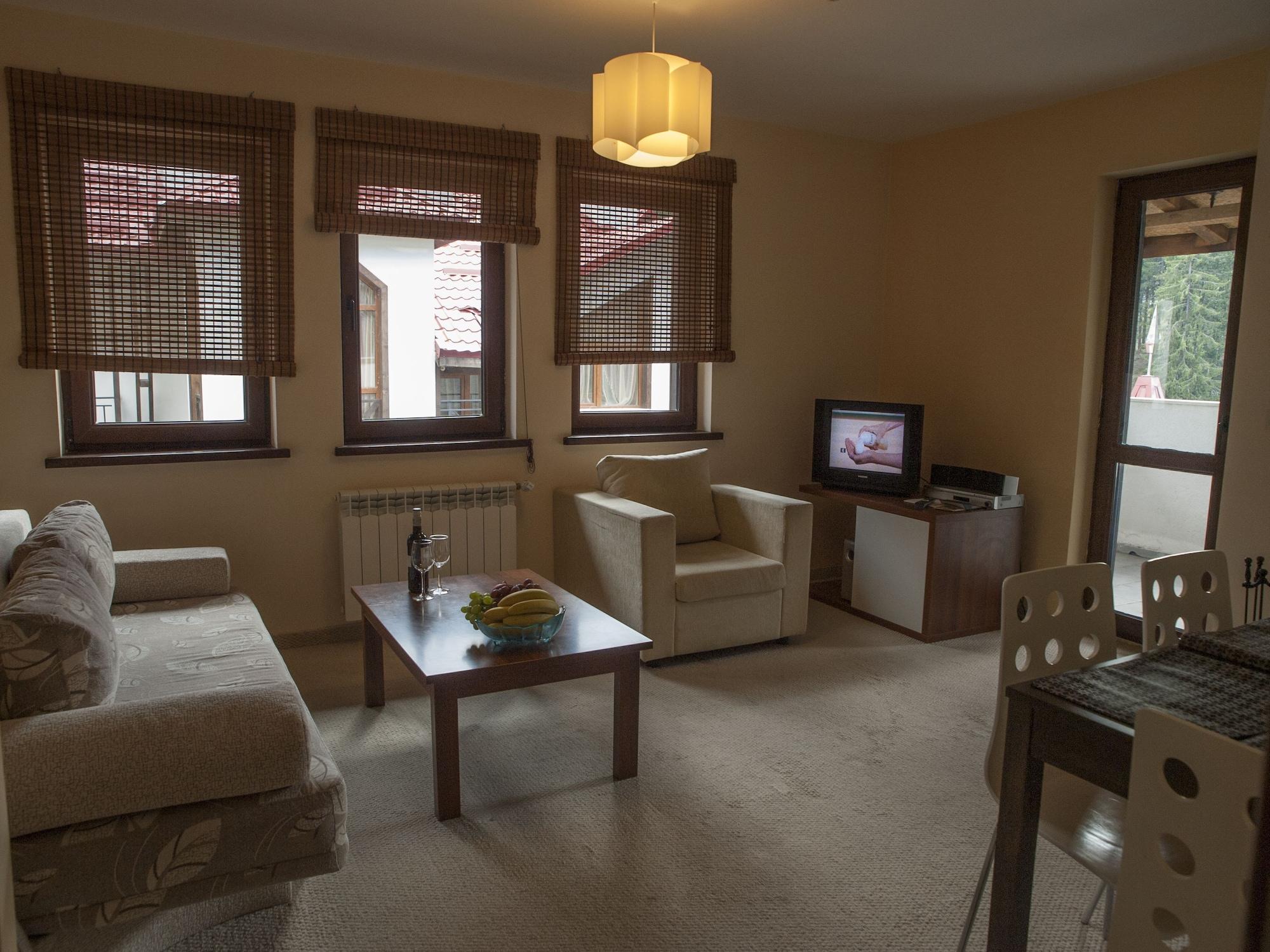 Green Life Family Apartments Pamporovo Exterior photo